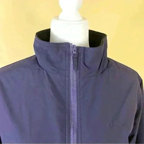 L.L. Bean Vintage Purple Mid Weight Insulated Fleece Lined Zip Coat Size M - Picture 3 of 12